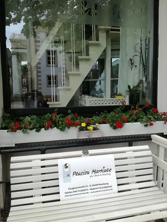 Pension Martinez Hamburg Guest house